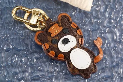 Key Ring LV  keyring
