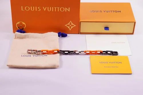 LV Jewelry LV Suits