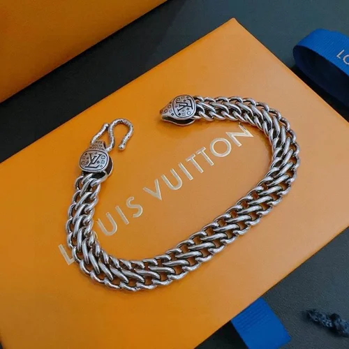 LV Jewelry LV Suits