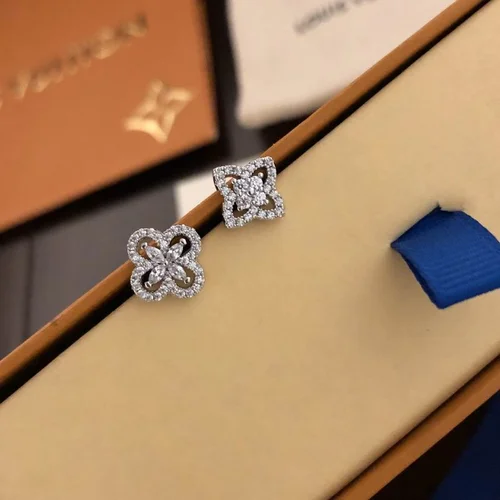 LV Jewelry LV Suits