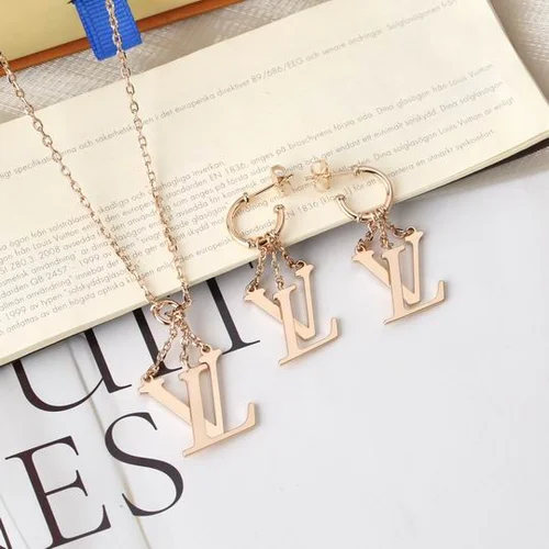 LV Jewelry LV Suits