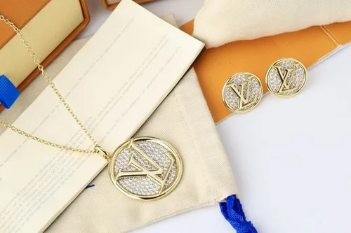 LV Jewelry LV Suits