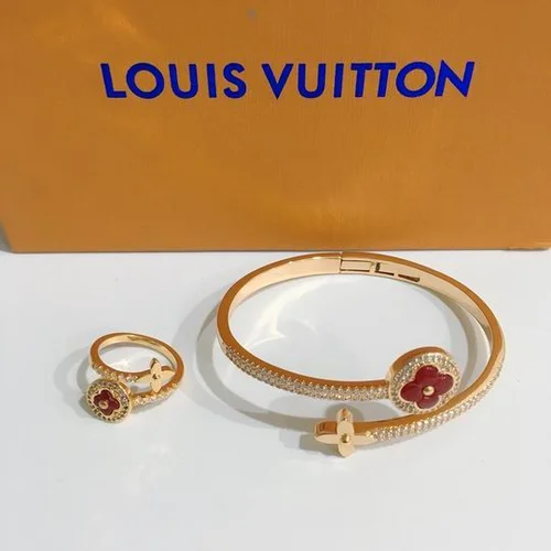 LV Jewelry LV Suits