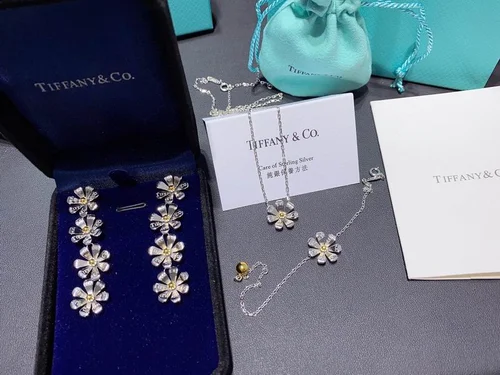 Tiffany Jewelry Tiffany suits