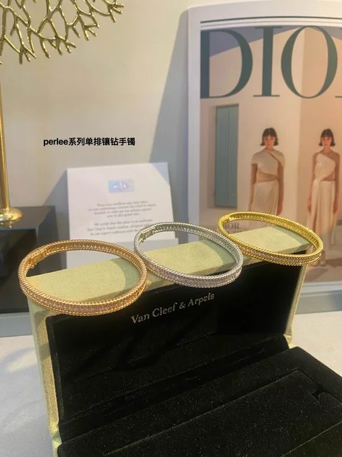 Van Cleef & Arpels Van Cleef & Arpels bracelet