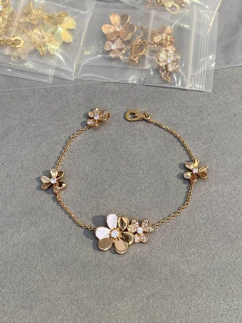 Van Cleef & Arpels Van Cleef & Arpels bracelet