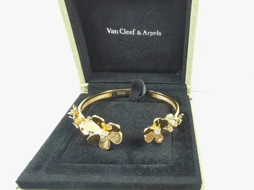 Van Cleef & Arpels Van Cleef & Arpels bracelet