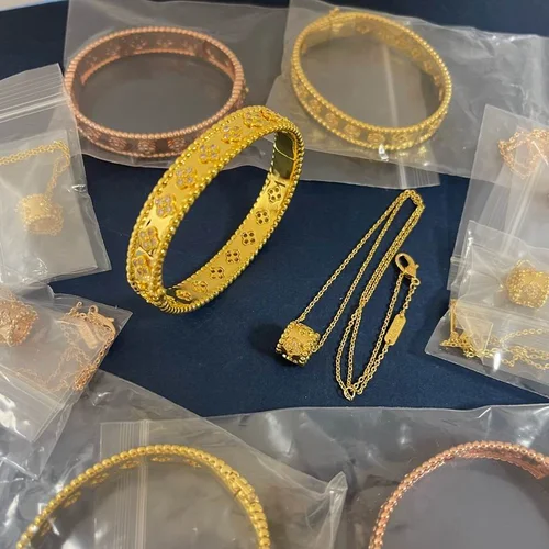 Van Cleef & Arpels Van Cleef & Arpels bracelet