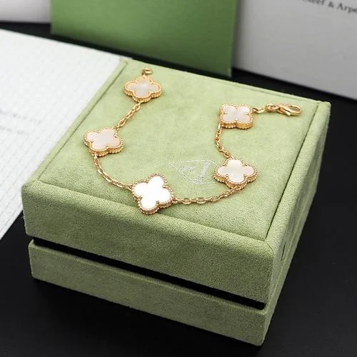 Van Cleef & Arpels Van Cleef & Arpels bracelet