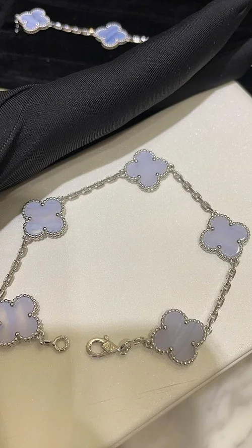 Van Cleef & Arpels Van Cleef & Arpels bracelet