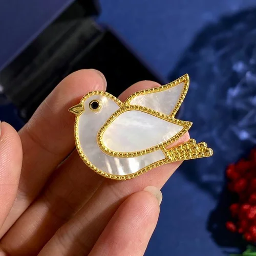 Van Cleef & Arpels Van Cleef & Arpels brooch