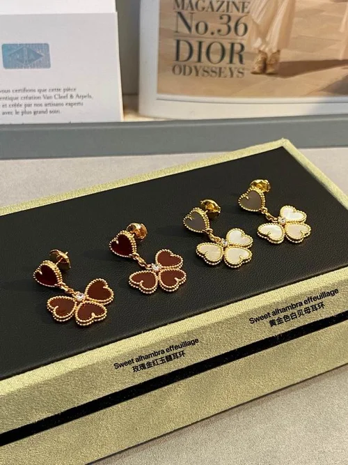 Van Cleef & Arpels Van Cleef& Arpels Earring