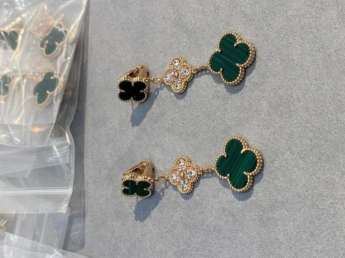 Van Cleef & Arpels Van Cleef& Arpels Earring