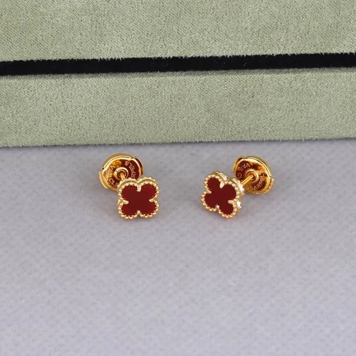 Van Cleef & Arpels Van Cleef& Arpels Earring
