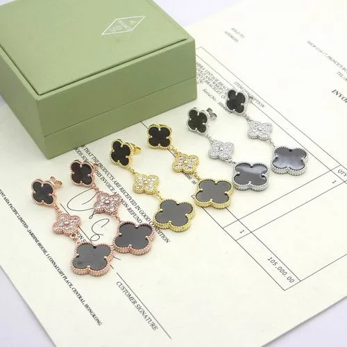 Van Cleef & Arpels Van Cleef& Arpels Earring