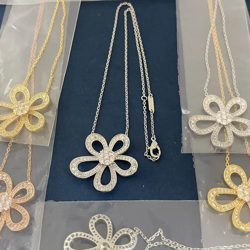 Van Cleef & Arpels Van Cleef & Arpels necklace