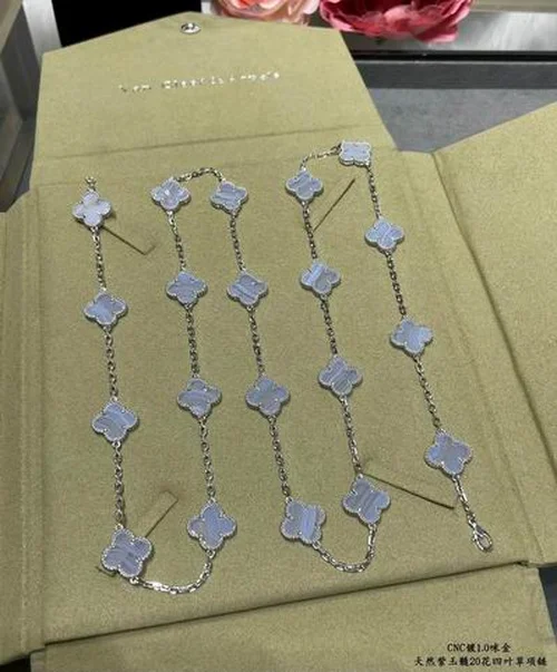 Van Cleef & Arpels Van Cleef & Arpels necklace