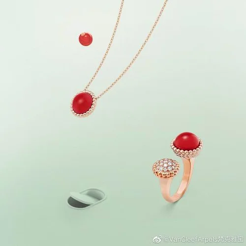 Van Cleef & Arpels Van Cleef & Arpels suits