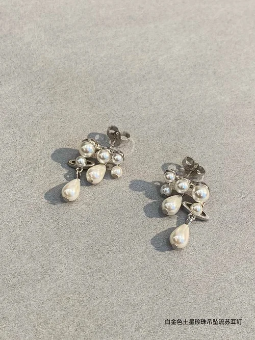 Vividness Westwood  Jewelry Vividness Westwood earring