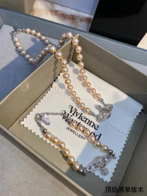 Vividness Westwood  Jewelry Vividness Westwood suits