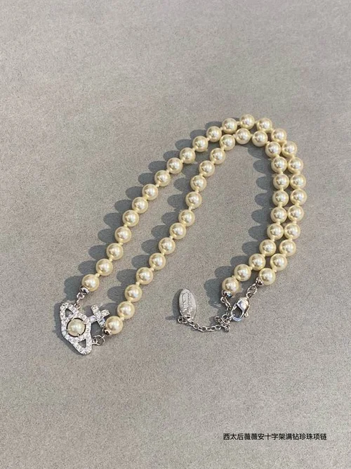 Vividness Westwood  Jewelry Vividness Westwood necklace