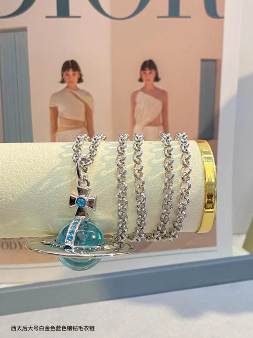 Vividness Westwood  Jewelry Vividness Westwood necklace