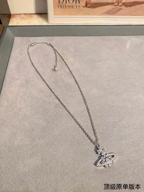 Vividness Westwood  Jewelry Vividness Westwood necklace