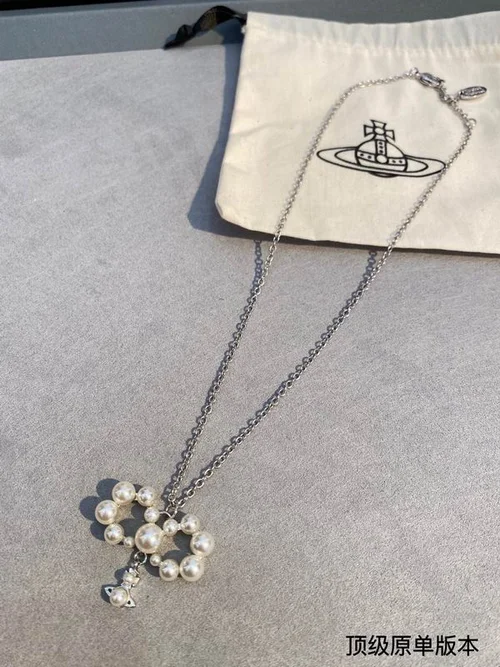 Vividness Westwood  Jewelry Vividness Westwood necklace
