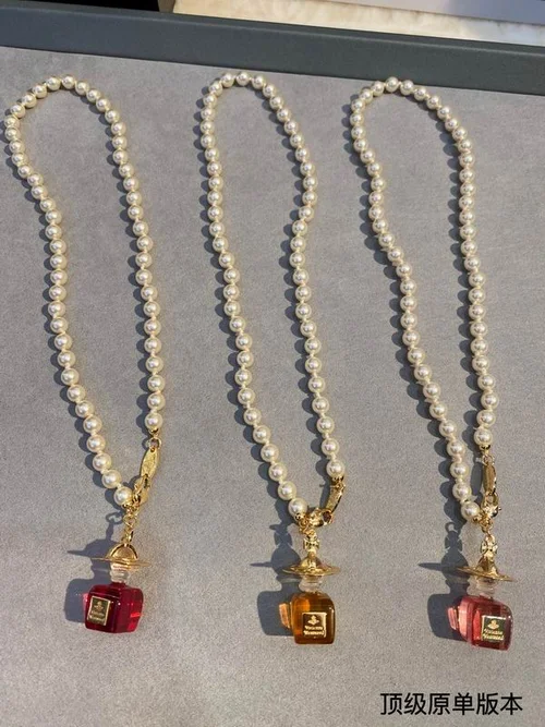 Vividness Westwood  Jewelry Vividness Westwood necklace