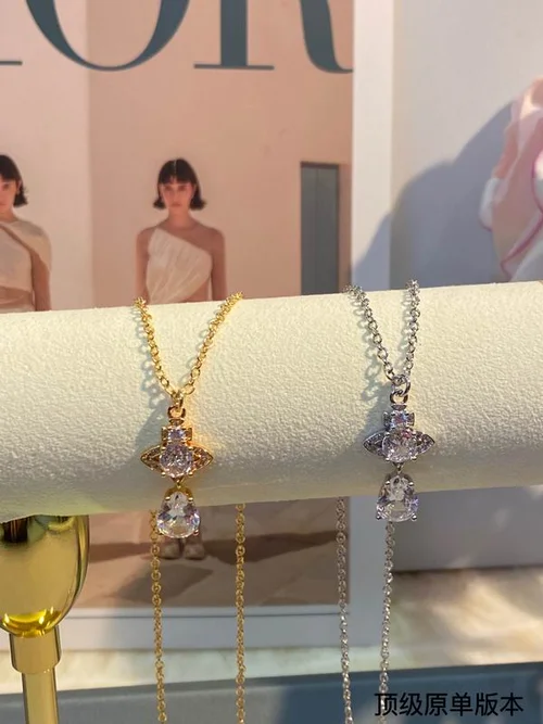 Vividness Westwood  Jewelry Vividness Westwood necklace