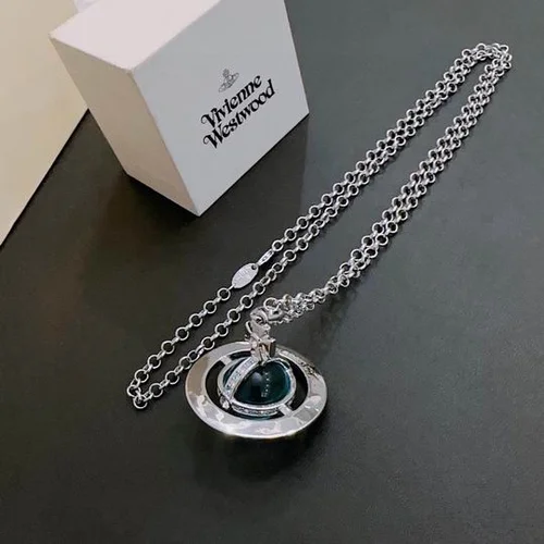 Vividness Westwood  Jewelry Vividness Westwood necklace