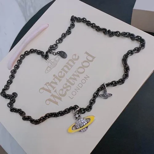 Vividness Westwood  Jewelry Vividness Westwood necklace