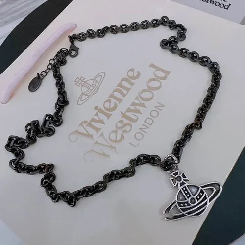 Vividness Westwood  Jewelry Vividness Westwood necklace