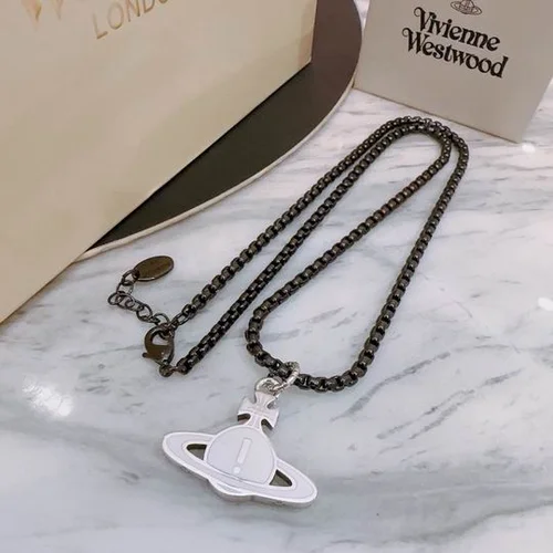 Vividness Westwood  Jewelry Vividness Westwood necklace