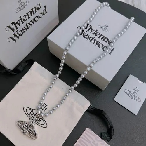 Vividness Westwood  Jewelry Vividness Westwood necklace
