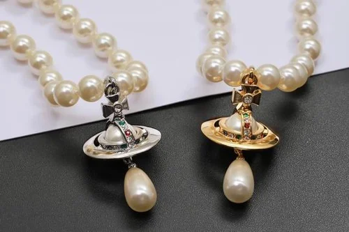 Vividness Westwood  Jewelry Vividness Westwood necklace