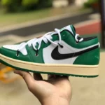 Air Jordan 1 Low Chicago White Green Sneakers 553560-129