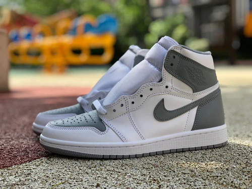 Air Jordan 1 High OG Stealth High-Top Sneaker 555088-037