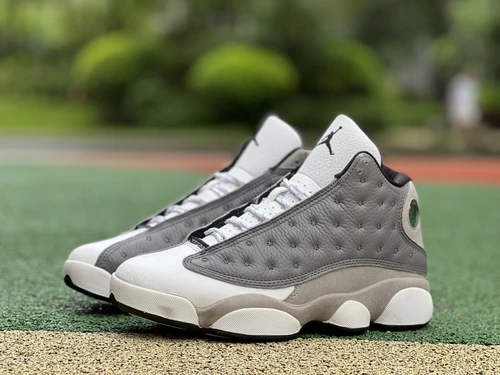 Air Jordan 13 Atmosphere Grey Grey Sneakers 414571-016