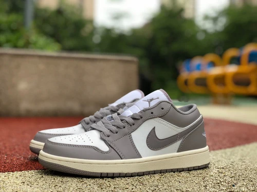 Air Jordan 1 Low Neutral Grey Low-Top Basketball Sneaker 553558-053