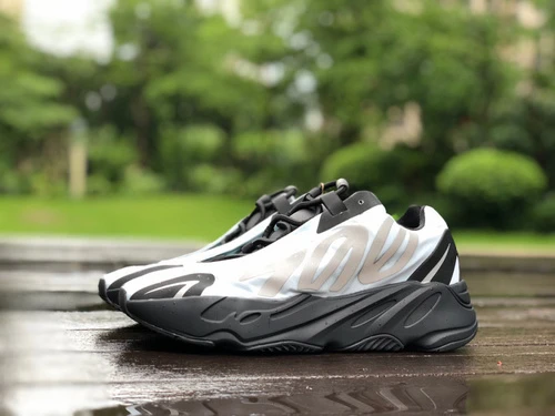 Adidas Yeezy 700 Blue Black GZ0711