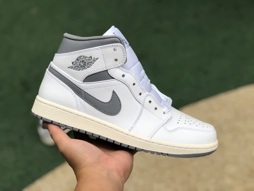 Air Jordan 1 Mid Vintage Grey White Grey Sneakers 554724-135