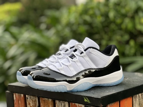 Air Jordan 11 Low Concord GS Black White Basketball Shoes 528896-153