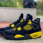 Air Jordan 4 Retro Thunder Black Yellow DH6927-017