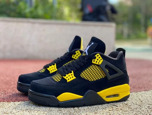 Air Jordan 4 Retro Thunder Black Yellow DH6927-017