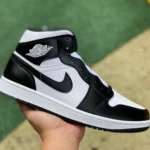Air Jordan 1 Mid Black White Sneakers DV0991-101