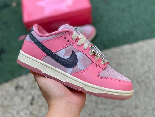 Nike Dunk Low Barbie Pink FN8927-621