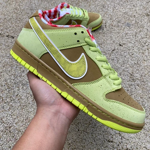 CONCEPTS x Nike Dunk SB Low White Lobster Green Brown BV1310-566