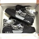 LOUIS VUITTON Skate Black Rhinestone