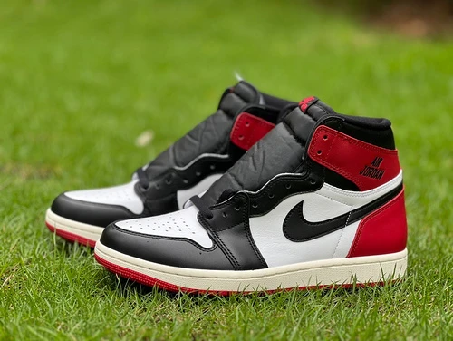 Air Jordan 1 High OG Black Toe Reimagined Signature High-Top Sneaker DZ5485-106